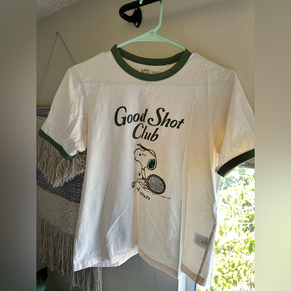 Uniqlo womans Good Shot Club' T-Shirt - White and Green